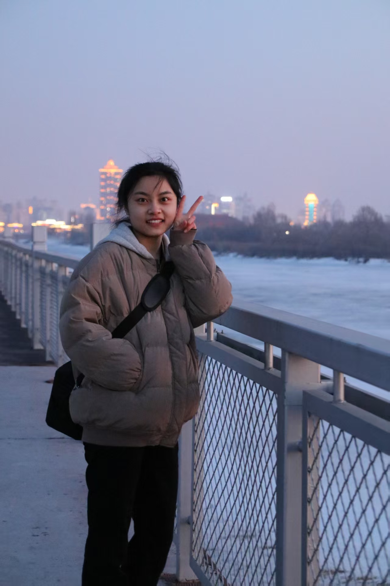 Mengqi Kong (孔梦奇，2023)